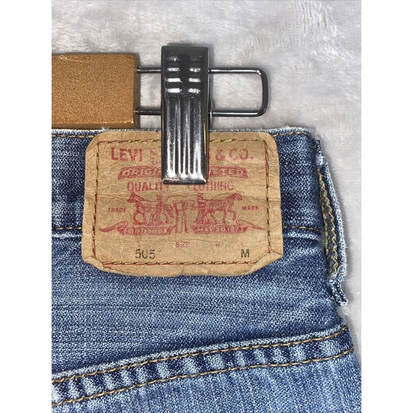 Levi's 505 Jeans Size 8 Mis M Blue 32" W / 26" L Vintage 03 Distressed Straight - Picture 3 of 11